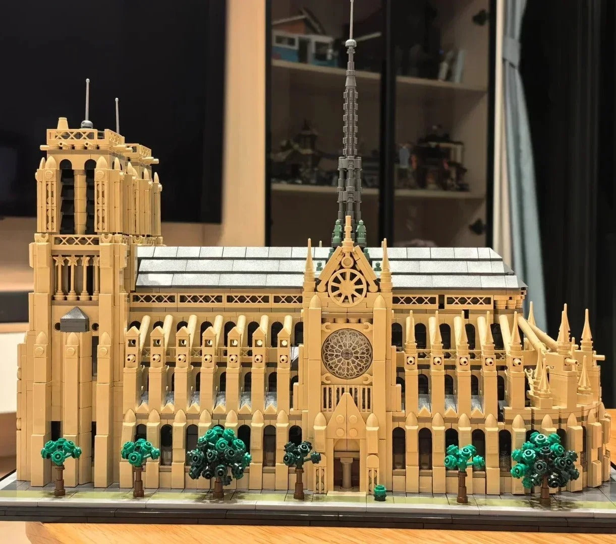 Notre Dame Cathedral Architecture Building Blocks Model Kit 21061 – City Landmark Series for Adult Collection Display & Birthday Gift